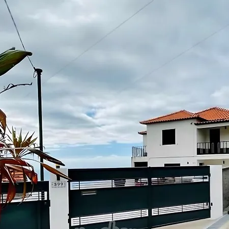 Susette's Serenity - Relax, Unwind & Feel At Lägenhet *